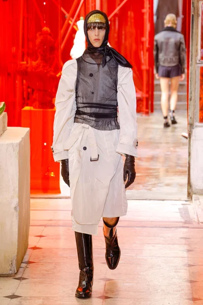 Look 8
